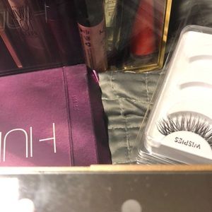 Meet your Posher, Dominique